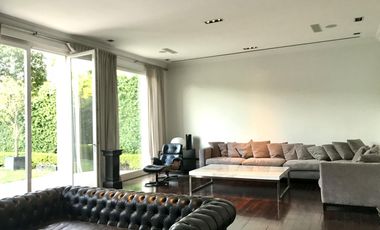 Casa en Alquiler Palermo Chico jardin de 200 m2 y pileta  con o sin Muebles