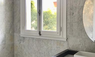 Casa en Alquiler Palermo Chico jardin de 200 m2 y pileta  con o sin Muebles
