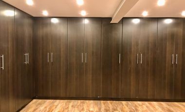 Casa en Alquiler Palermo Chico jardin de 200 m2 y pileta  con o sin Muebles