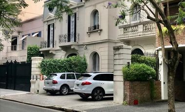 Casa en Alquiler Palermo Chico jardin de 200 m2 y pileta  con o sin Muebles