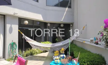 Casa en venta en Lomas de Tecamachalco Sección Bosques I y II, Huixquilucan, México