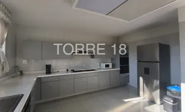 Casa en venta en Lomas de Tecamachalco Sección Bosques I y II, Huixquilucan, México