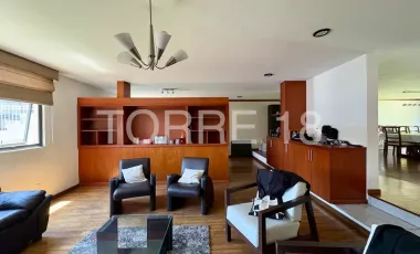 Casa en venta en Lomas de Tecamachalco Sección Bosques I y II, Huixquilucan, México