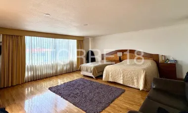 Casa en venta en Lomas de Tecamachalco Sección Bosques I y II, Huixquilucan, México
