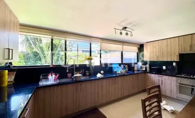 Casa en venta en Lomas de Tecamachalco Sección Bosques I y II, Huixquilucan, México