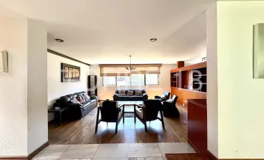 Casa en venta en Lomas de Tecamachalco Sección Bosques I y II, Huixquilucan, México