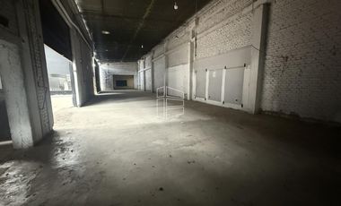 Venta - Galpón en Tucumán y San Juan - L028