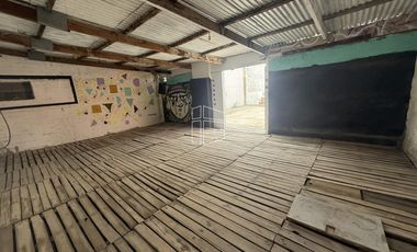 Venta - Galpón en Tucumán y San Juan - L028