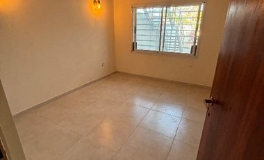 Casa PH en alquiler en Berazategui Oeste