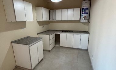Casa PH en alquiler en Berazategui Oeste