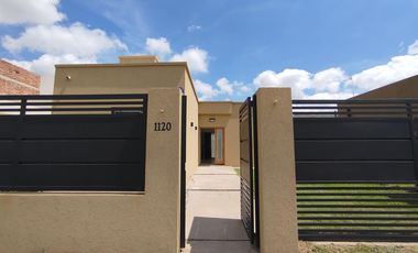 VENTA Casa un dormitorio con parque Eco Pueblo - Alvear