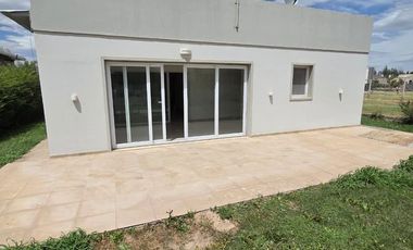 Casa en Cinco Saltos
