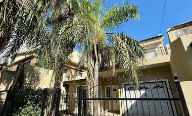 Excelente casa 3 dormitorios zona parque !!! Sobre calle Salta
