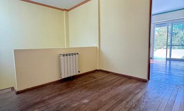 Excelente casa 3 dormitorios zona parque !!! Sobre calle Salta