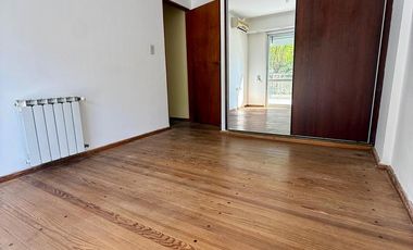 Excelente casa 3 dormitorios zona parque !!! Sobre calle Salta