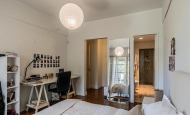 Casa Premium en barrancas de Vicente López - 4 niveles con Ascensor - Seguridad