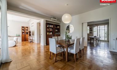 Casa Premium en barrancas de Vicente López - 4 niveles con Ascensor - Seguridad
