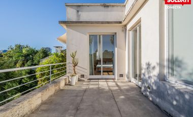 Casa Premium en barrancas de Vicente López - 4 niveles con Ascensor - Seguridad