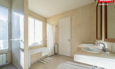 Casa Premium en barrancas de Vicente López - 4 niveles con Ascensor - Seguridad