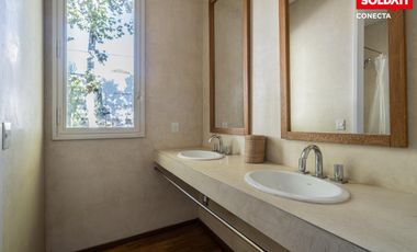 Casa Premium en barrancas de Vicente López - 4 niveles con Ascensor - Seguridad