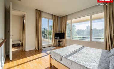 Casa Premium en barrancas de Vicente López - 4 niveles con Ascensor - Seguridad