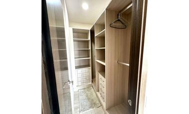 River Valley apartamento 2 rec a solo $229,800