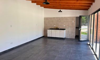 VENTA - Casa - Estilo “Industrial” - Punta Verde, Luciano V. Lopez