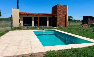 VENTA - Casa - Estilo “Industrial” - Punta Verde, Luciano V. Lopez