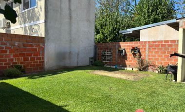 Casa en venta Garín Centro 3 Dormitorios 4 Ambientes Galería Parrilla