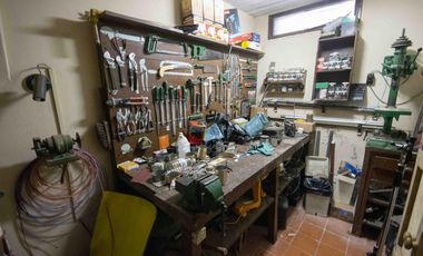 Casa de 7 ambientes en venta, en Villa Martelli.