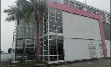 Oportunidad única, Santa María Business Park: Edificio en Corredor Sur