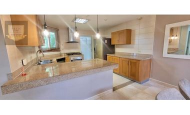 ALQUILER DE CASA UNIFAMILIAR EN TUCAN COUNTRY CLUB (MC)