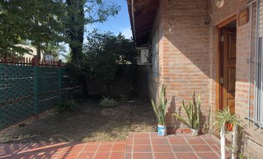 Casa en VENTA - 3 dormitorios - Escritorio - 5 ambientes - Garin-Centro