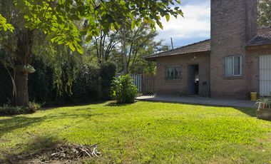Casa en VENTA - 3 dormitorios - Escritorio - 5 ambientes - Garin-Centro