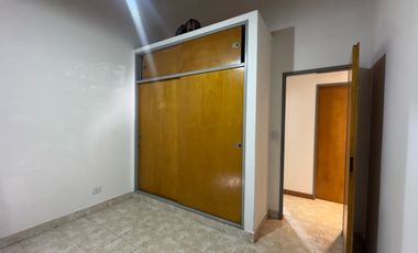 Casa en VENTA - 3 dormitorios - Escritorio - 5 ambientes - Garin-Centro