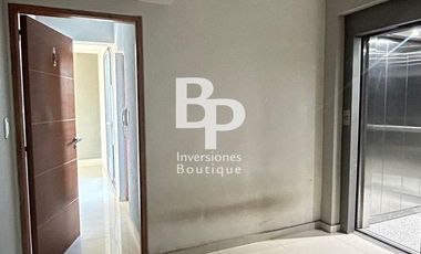 DPTO UN DORMITORIO C/ PATIO y COCHERA - Facundo Zuviria al 4600
