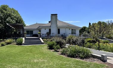 VENTA Casa 4 ambientes-Club de Campo Pueyrredon-Radiadores-Pileta-Pilar-Deportes-Restaurant