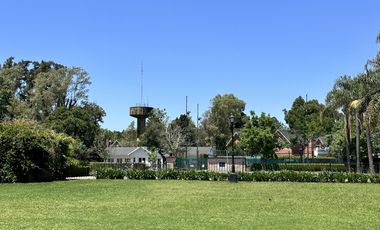 VENTA Casa 4 ambientes-Club de Campo Pueyrredon-Radiadores-Pileta-Pilar-Deportes-Restaurant
