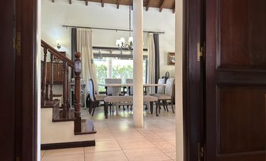 VENTA Casa 4 ambientes-Club de Campo Pueyrredon-Radiadores-Pileta-Pilar-Deportes-Restaurant