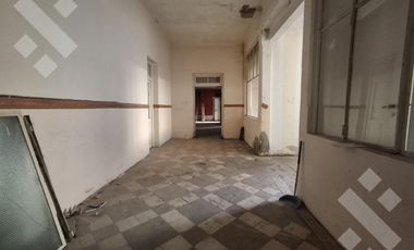 Local en  Villa Regina Cipolletti 200