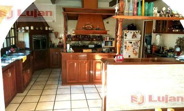 Casa - Villa Luro