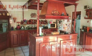 Casa - Villa Luro