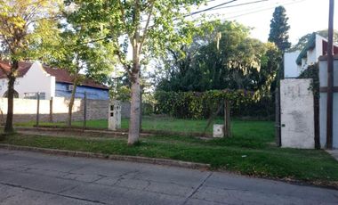 Terreno de 1020 m2 en barrio la Florida