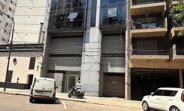 Oportunidad Cochera Cubierta Grande A Metros de Tribunales. Abasto