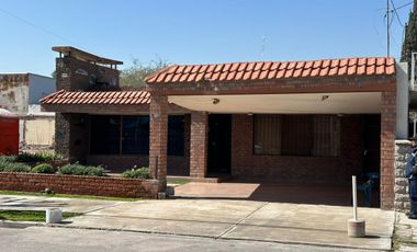 Casa en venta en Campestre Las Rosas, Gómez Palacio, con amplio terreno