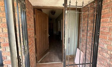 Casa en venta en Campestre Las Rosas, Gómez Palacio, con amplio terreno