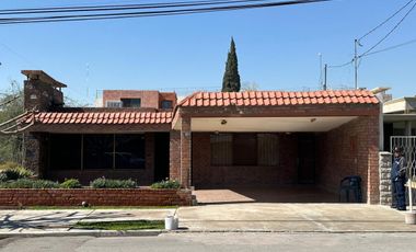 Casa en venta en Campestre Las Rosas, Gómez Palacio, con amplio terreno