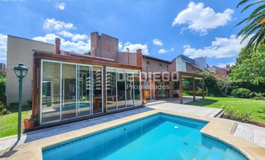Apto crédito - Venta casa 5 ambientes pileta y ascensor -  Country San Miguel de Ghiso