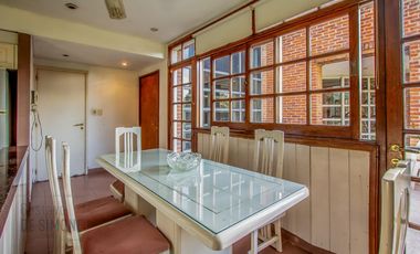VENTA CASA 9 AMBIENTES - PILETA - LOTE PROPIO - BANFIELD