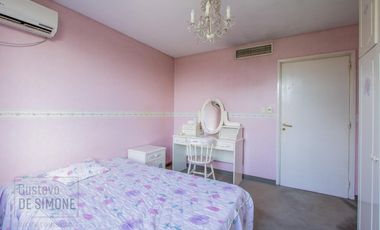 VENTA CASA 9 AMBIENTES - PILETA - LOTE PROPIO - BANFIELD